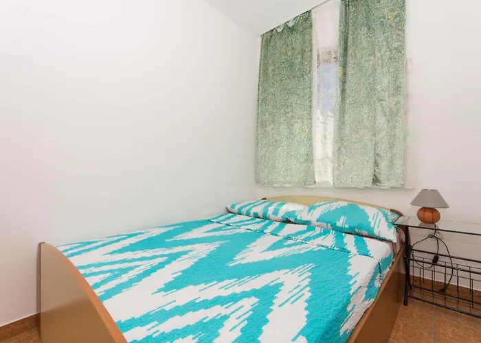 Pero Apartamento Trogir