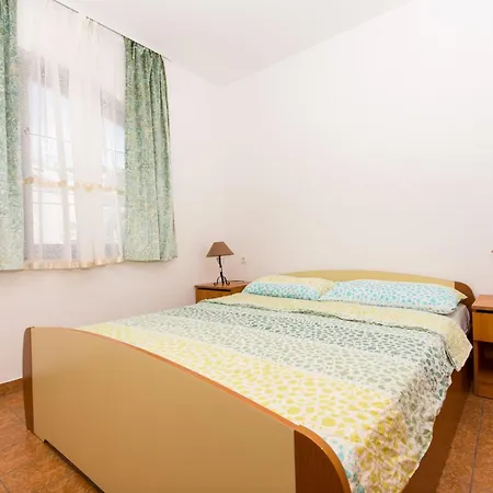 Apartment Pero *