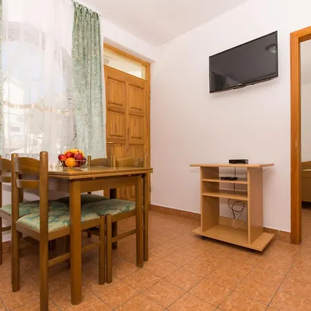 Pero Apartment Trogir