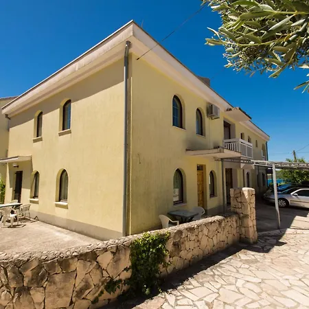 Pero Apartment Trogir
