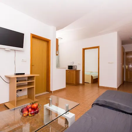 Apartment Pero Trogir
