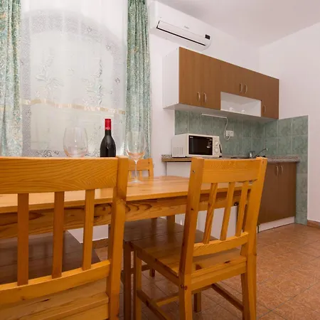 Apartment Pero Trogir