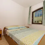 Apartment Pero *