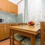 Apartment Pero Trogir
