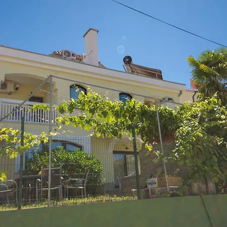 Apartament Pero Trogir